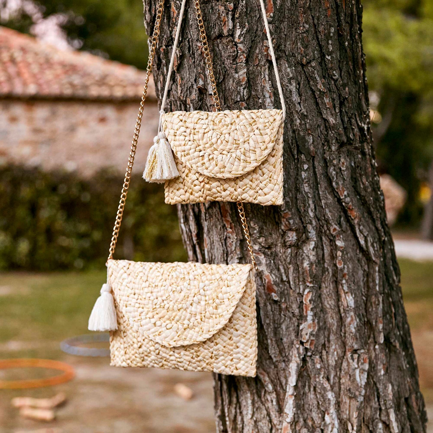 Pochette en paille + fils brillants Beige