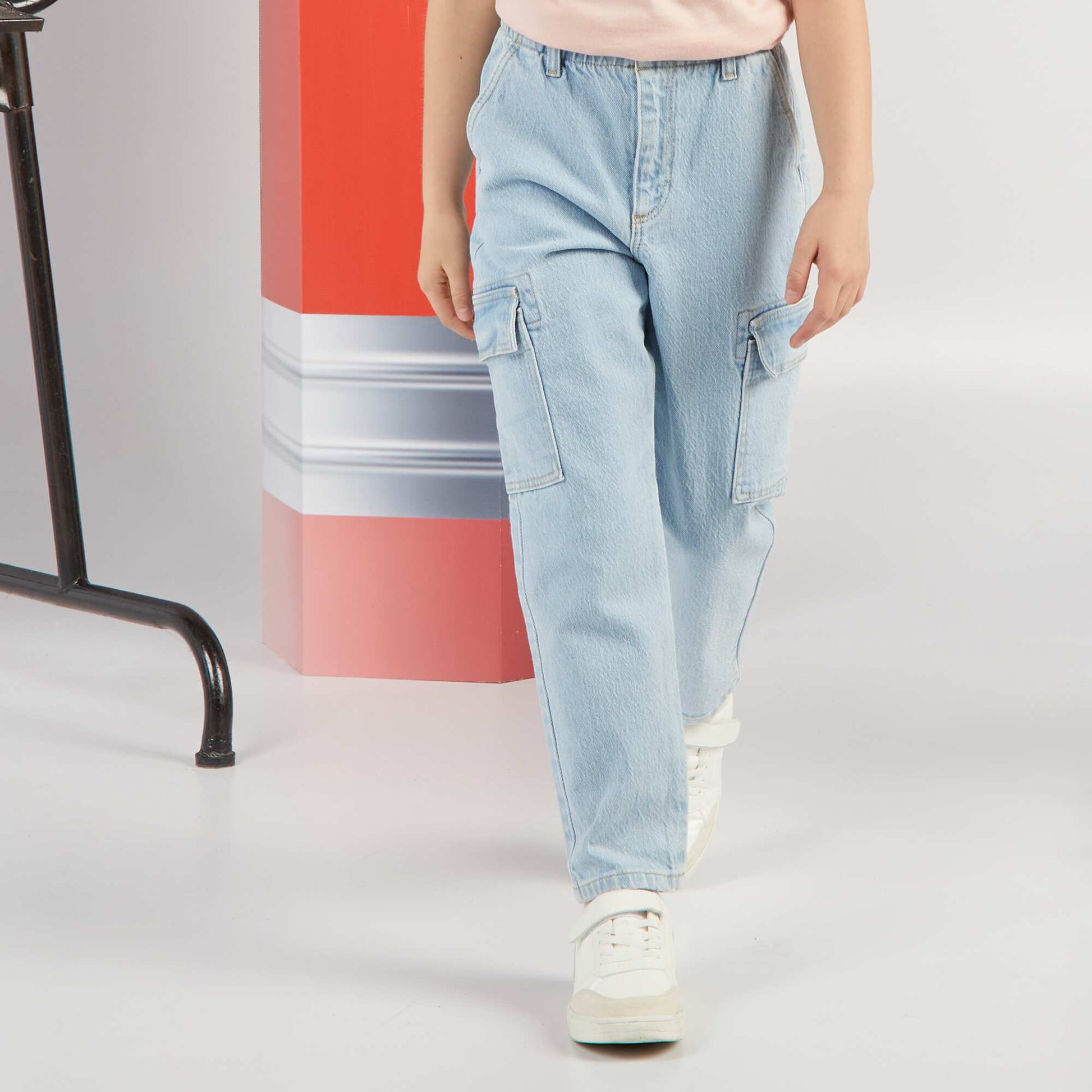 Pantalon mom avec poches à rabat BLEU