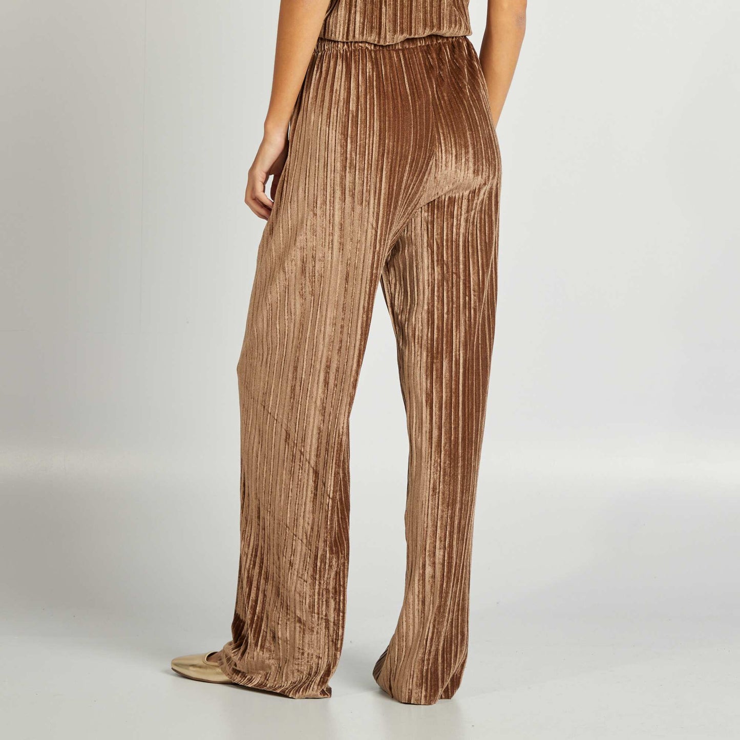 Pantalon large en velours plissé MARRON