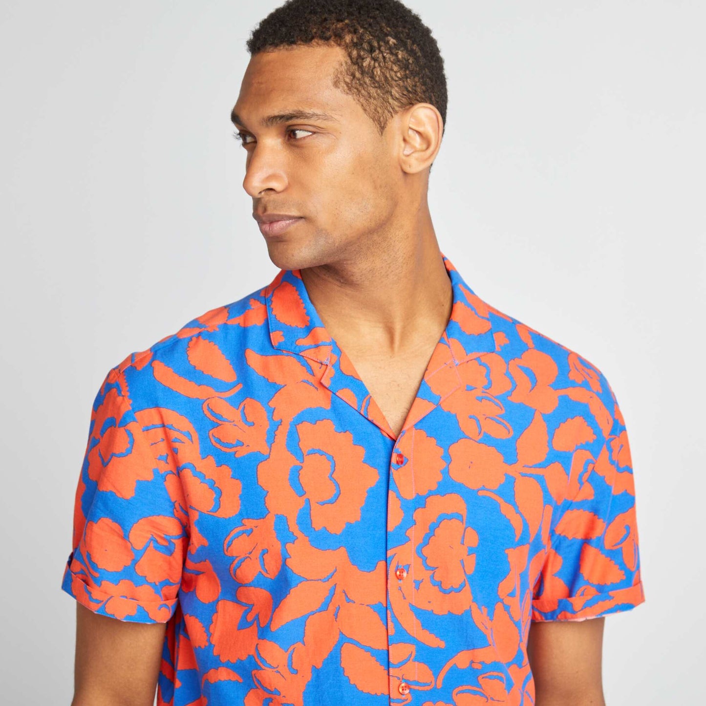 Chemise manches courtes à motif fleuri BLEU/ORANGE