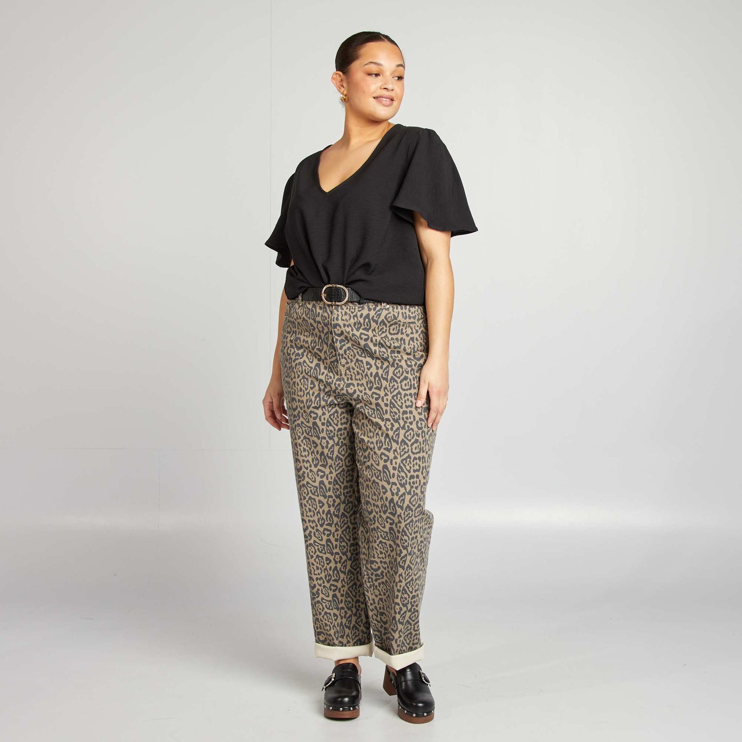 Blouse uni manches courtes NOIR