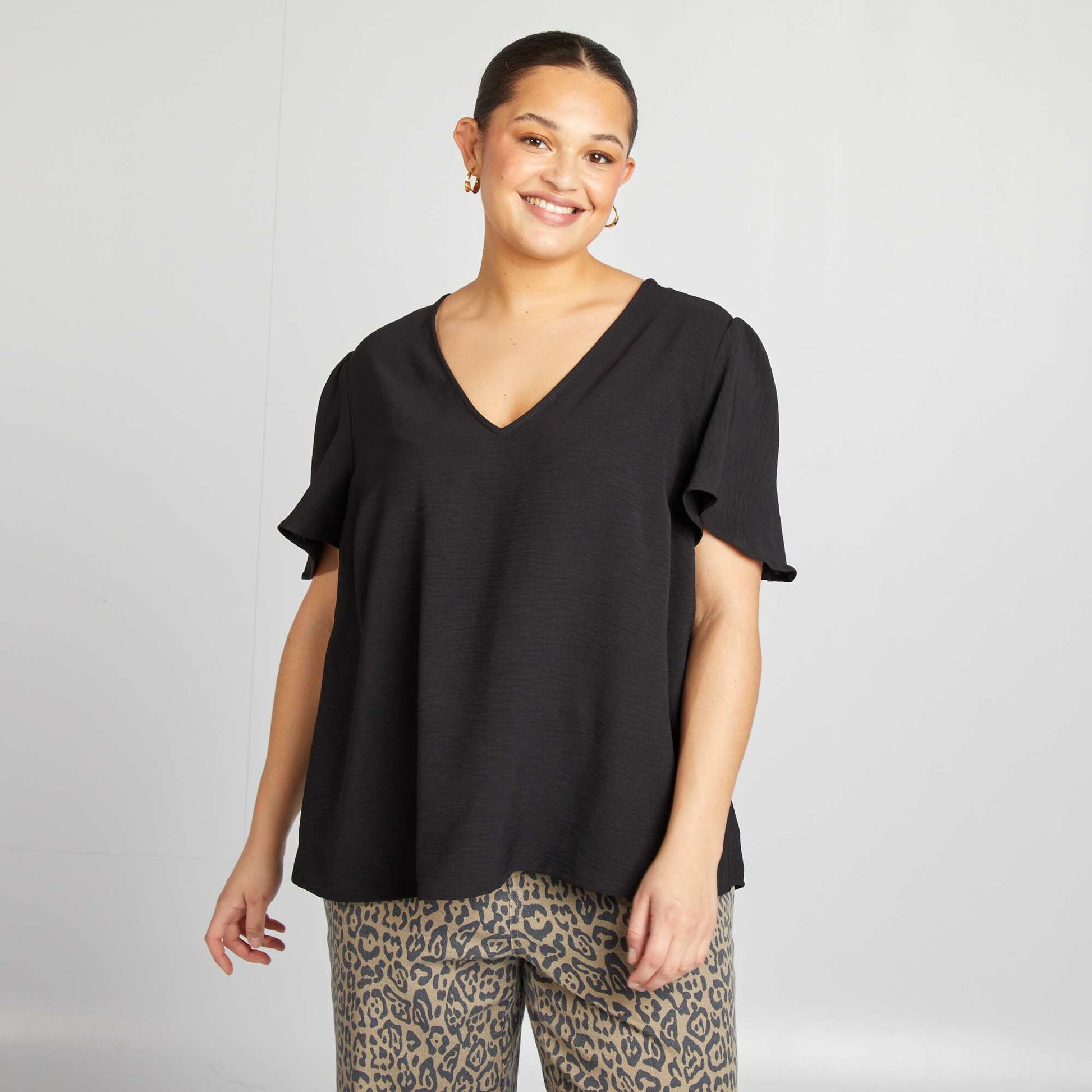 Blouse uni manches courtes NOIR