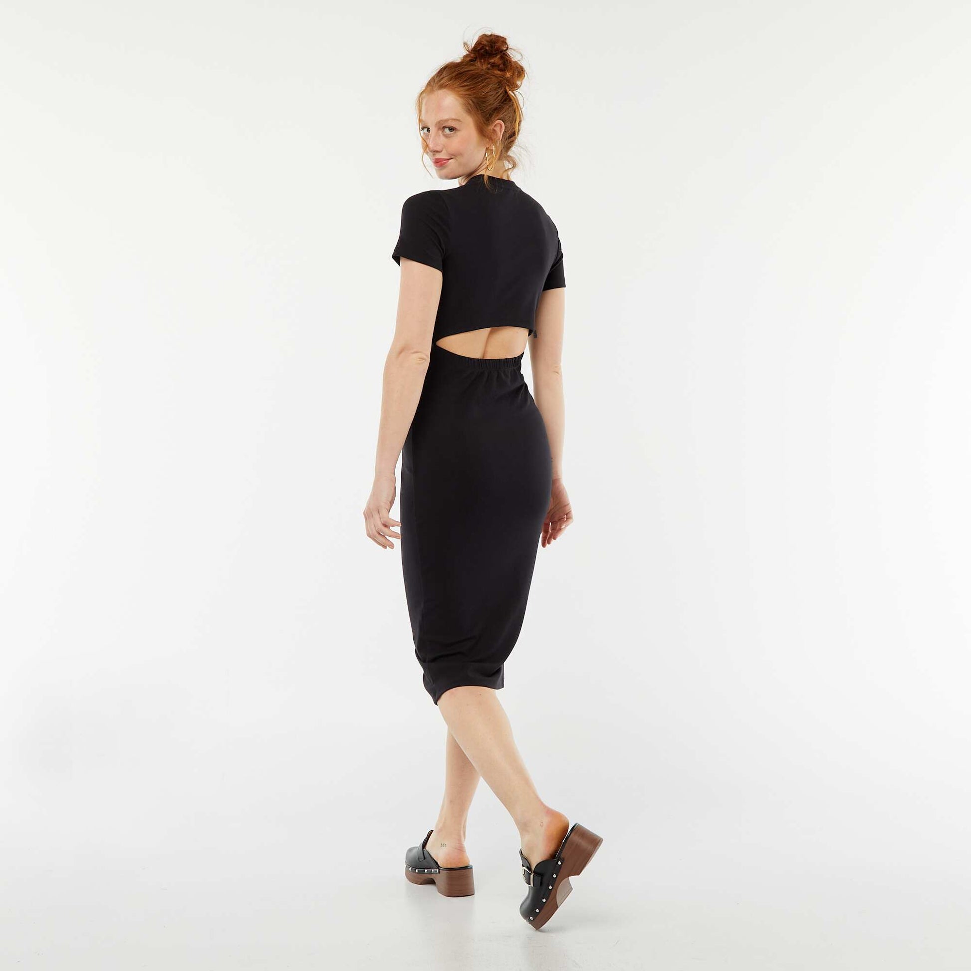 Robe midi unie ouverte au dos NOIR