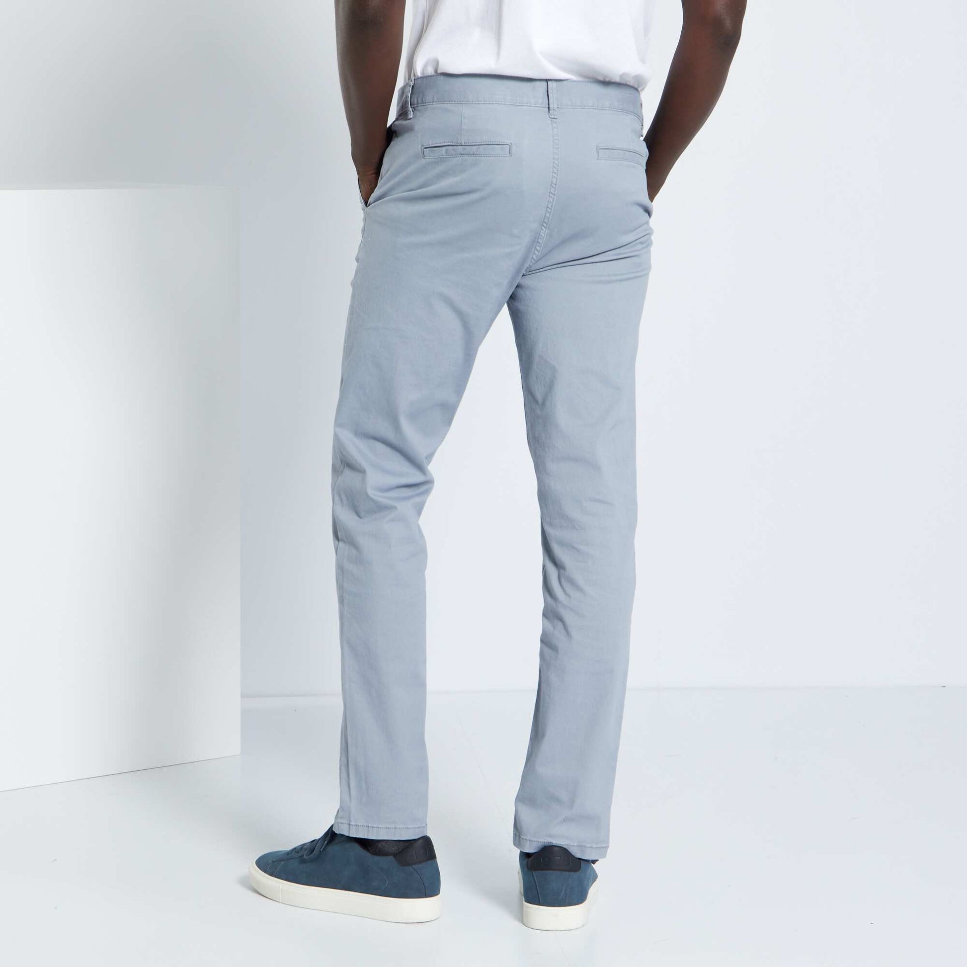 Pantalon chino slim GRIS BLEU