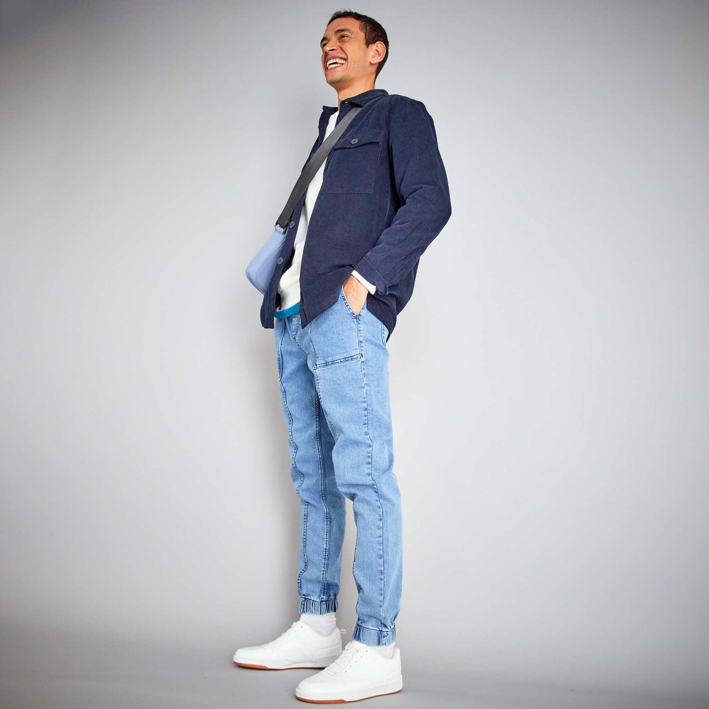 Jean jogger à taille élastiquée Bleu